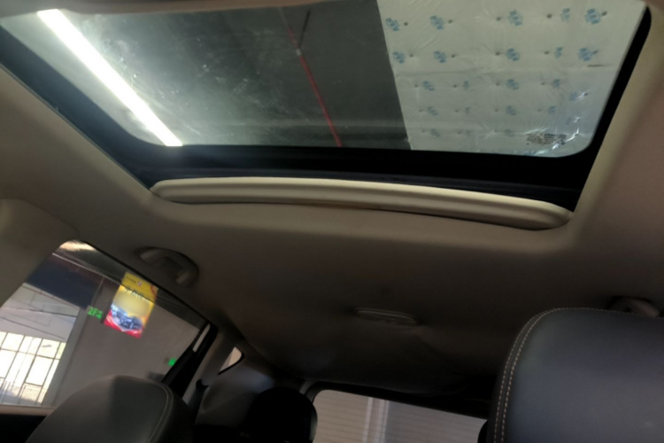 GEELY Vision X6 2019 car image #18