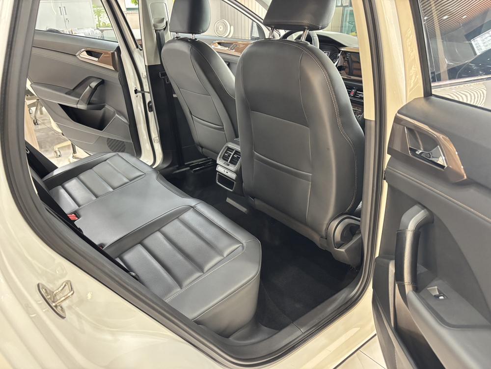 Volkswagen Tharu 2022 car image #20