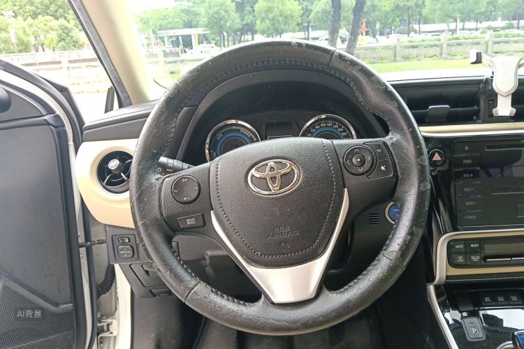 Toyota Corolla 2018 car image #12