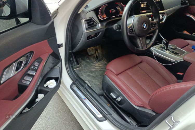 BMW 3 Series 2022 car image #18