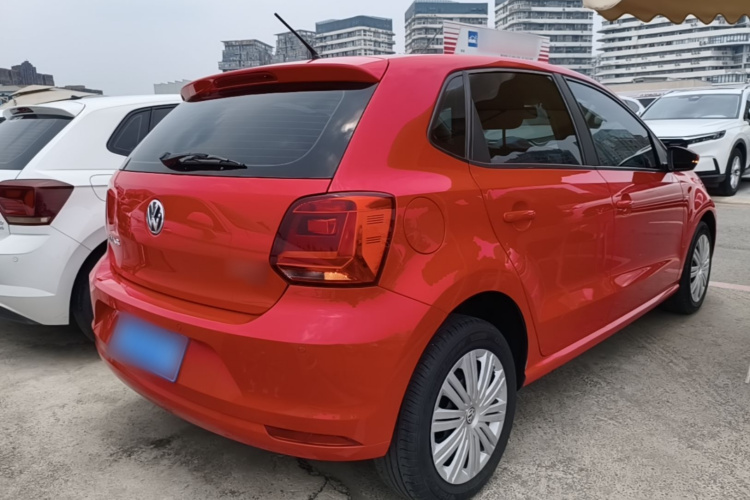 Volkswagen Polo 2019 car image #5