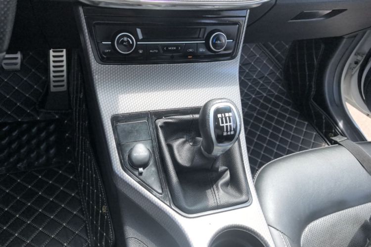 GEELY Emgrand GS 2017 #13 GEELY Emgrand GS 2017 imagem de carro #13