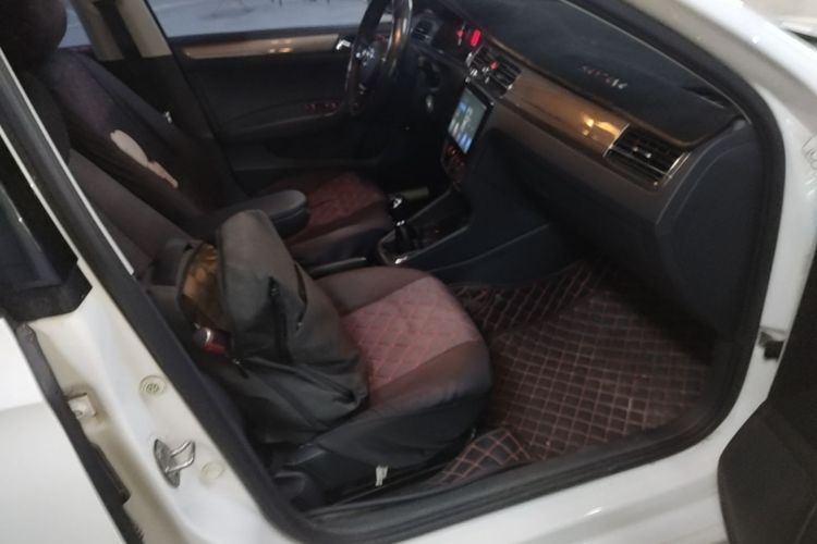 Volkswagen Santana 2019 car image #24