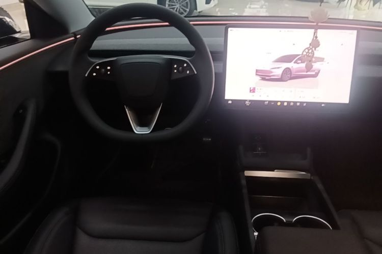 Tesla Model 3 2025 #13 Tesla Model 3 2025 car image #13