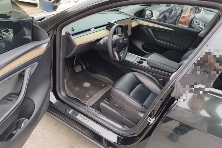 Tesla Model Y 2022 #16 Tesla Model Y 2022 car image #16