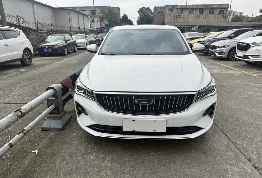 GEELY Emgrand 2023 изображение автомобиля #2