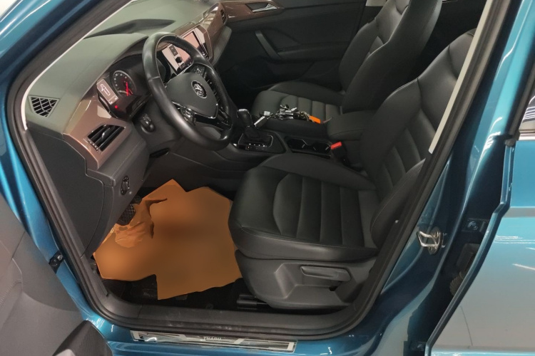 Volkswagen Tharu 2019 изображение автомобиля #15