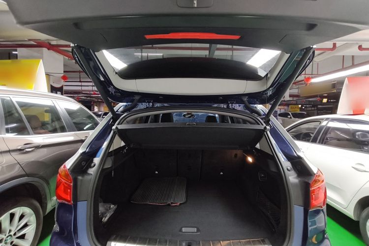 BMW X1 2018 #19 BMW X1 2018 car image #19