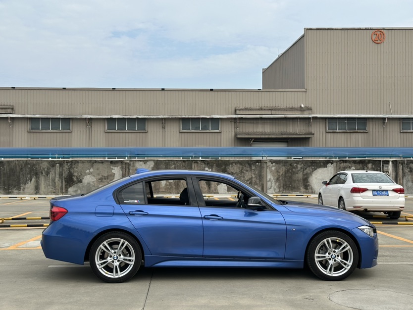 BMW 3 Series 2018 car image #7