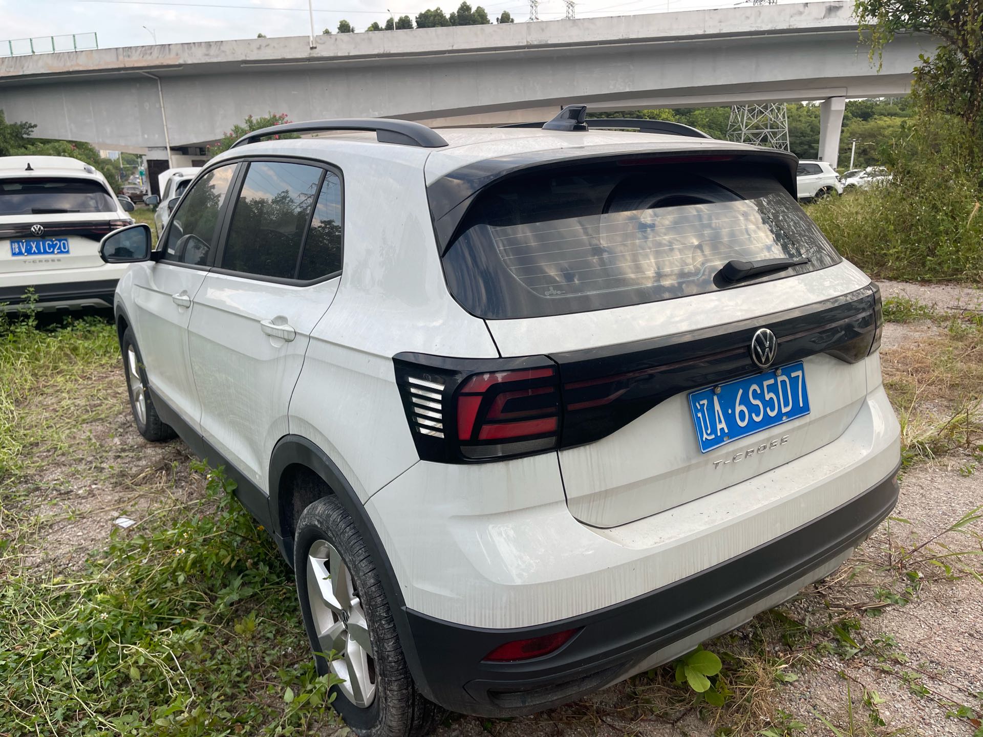 Volkswagen T-Cross 2023 #8 Volkswagen T-Cross 2023 car image #8