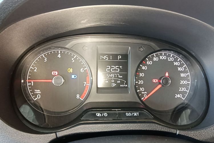 Volkswagen Polo 2017 car image #12