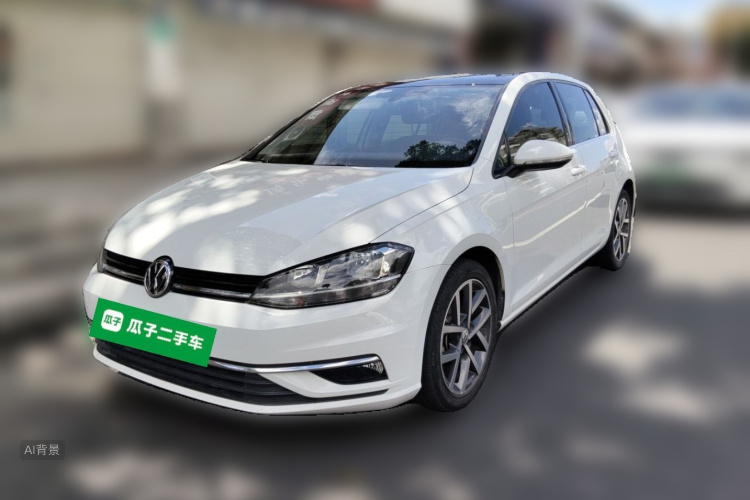 Volkswagen Golf 2020 car image #2