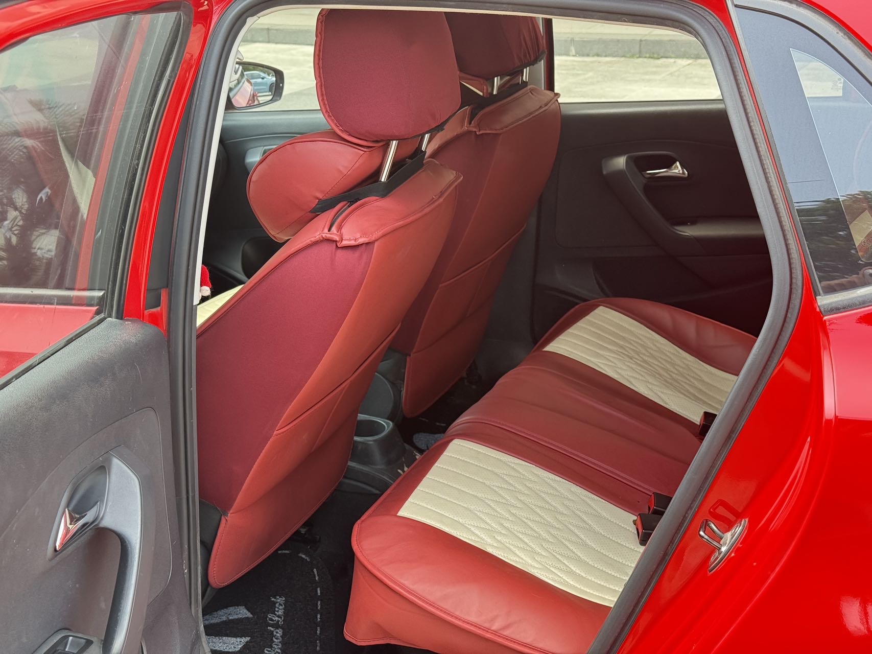 Volkswagen Polo 2018 car image #5