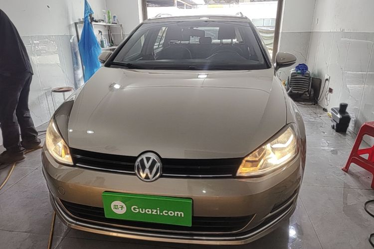 Volkswagen Golf 2016 car image #3