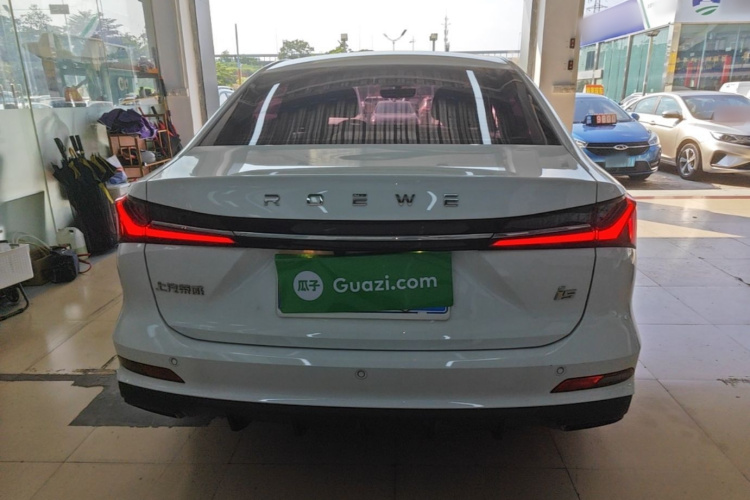 Roewe i5 2023 #6 Roewe i5 2023 car image #6