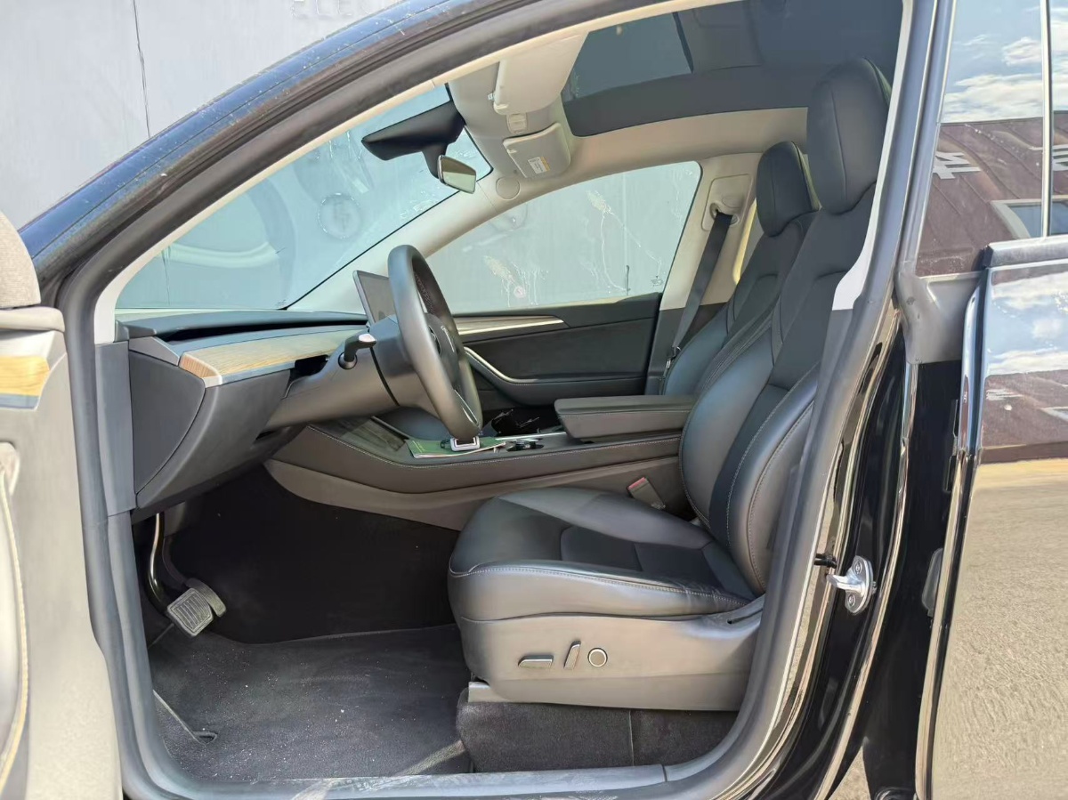 Tesla Model Y 2022 #6 Tesla Model Y 2022 car image #6