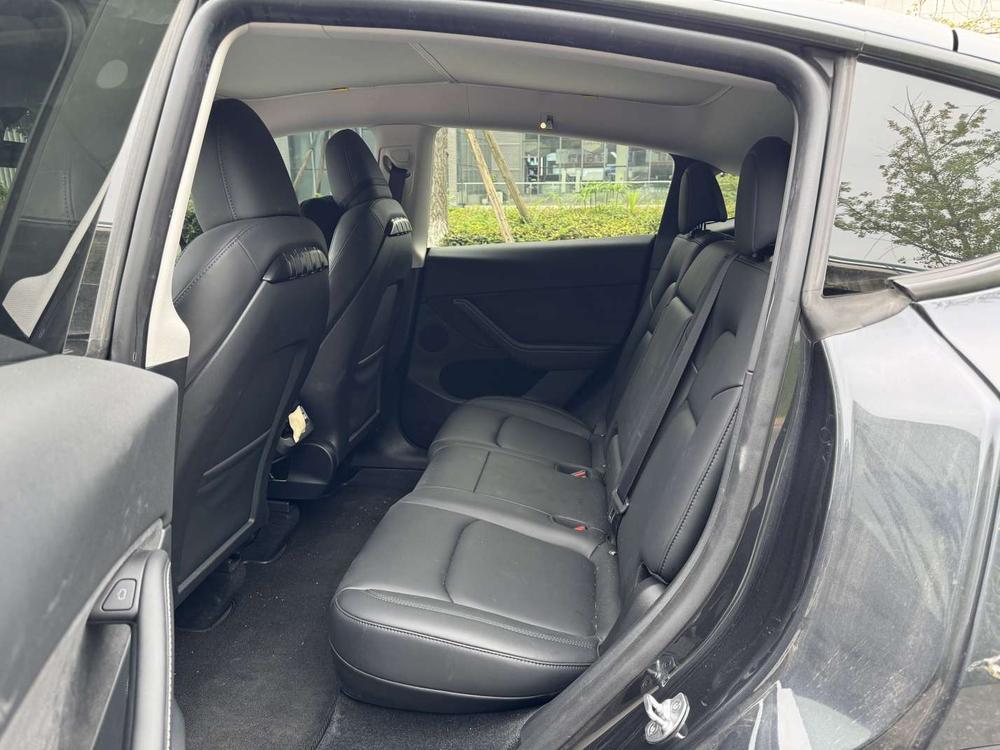 Tesla Model Y 2024 #11 Tesla Model Y 2024 immagine di auto #11