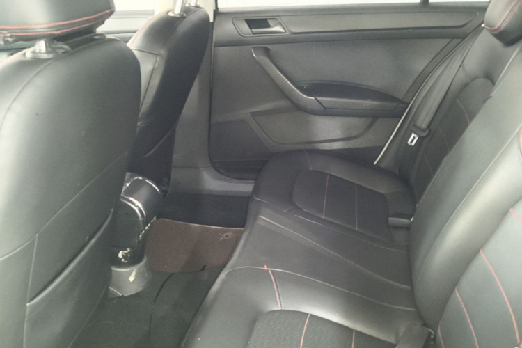 Volkswagen Santana 2019 #17 Volkswagen Santana 2019 car image #17