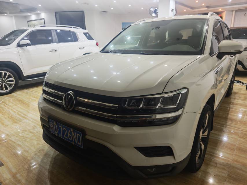 2021 immagine di auto 