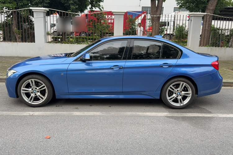 BMW 3 Series 2018 #8 BMW 3 Series 2018 car image #8