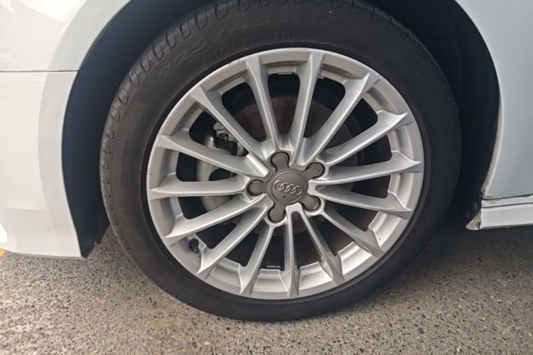 Audi A3 2017 immagine di auto #9
