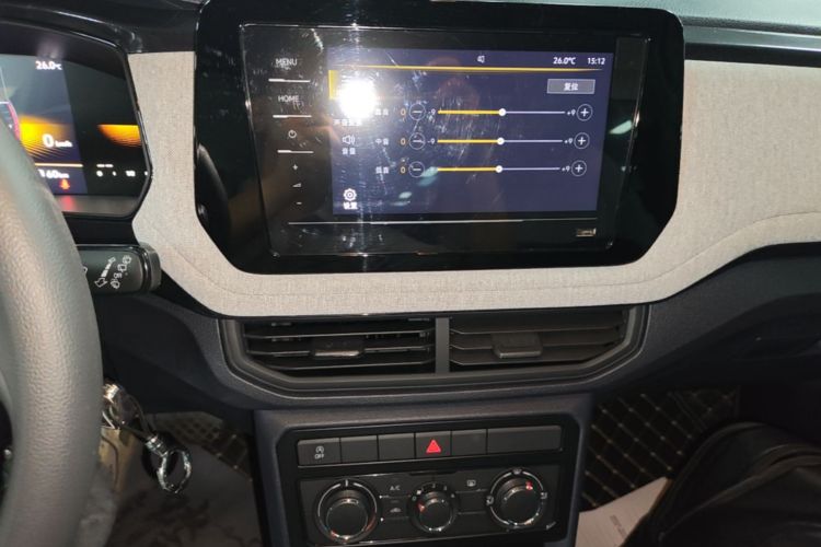 Volkswagen Tharu 2025 car image #13
