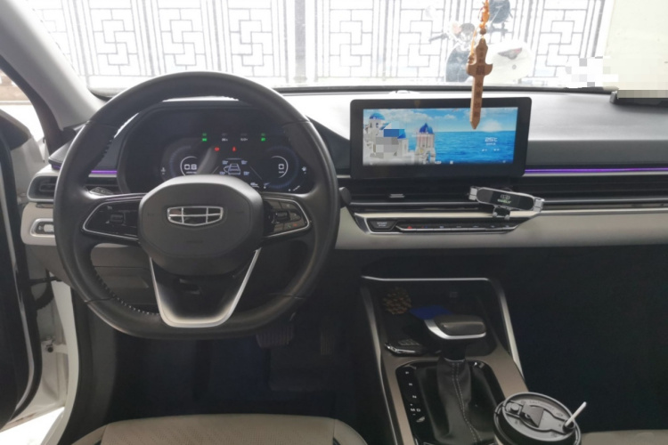 GEELY Emgrand 2021 car image #15