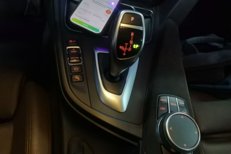 BMW 3 Series 2019 #14 BMW 3 Series 2019 car image #14