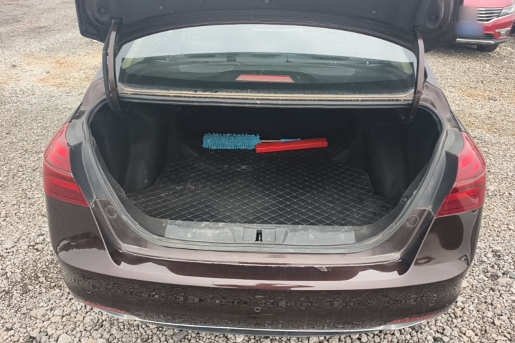 GEELY Emgrand 2019 car image #19