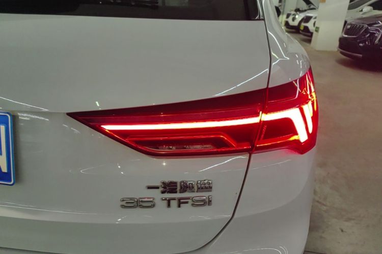 Audi Q3 2021 #8 Audi Q3 2021 car image #8