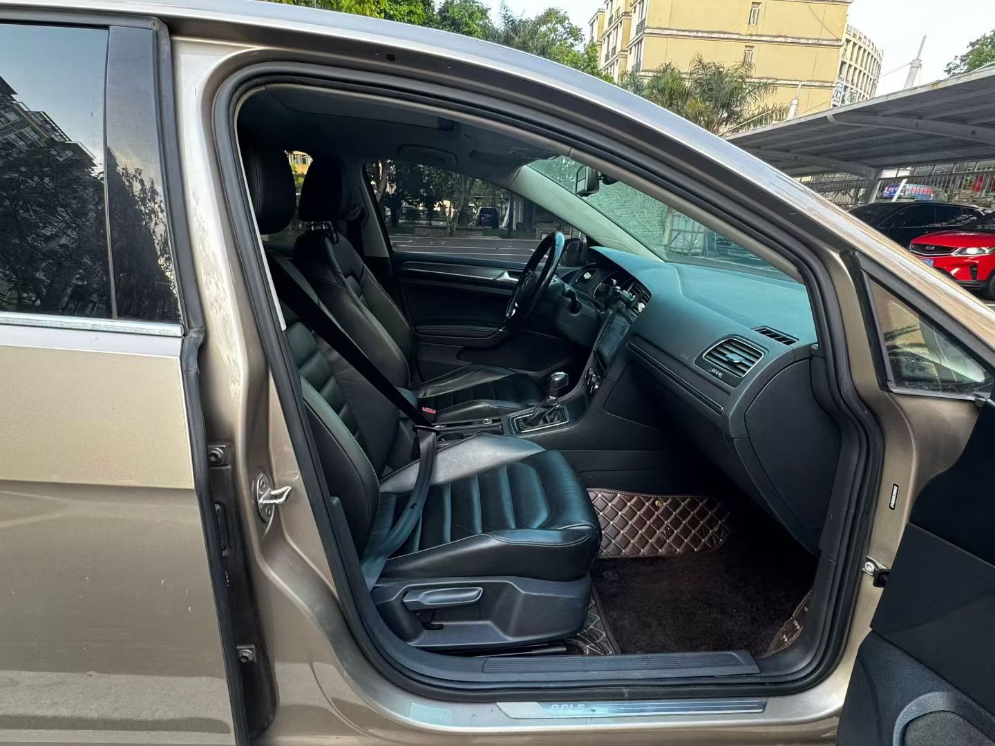 Volkswagen Golf 2016 car image #11