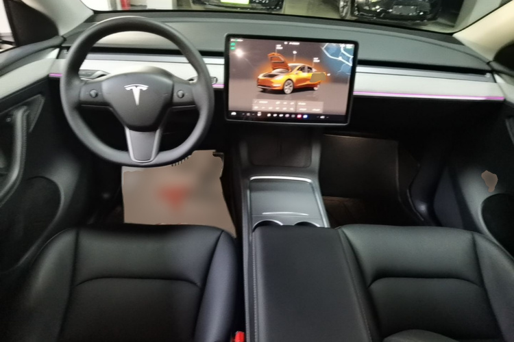 Tesla Model Y 2024 #10 Tesla Model Y 2024 car image #10