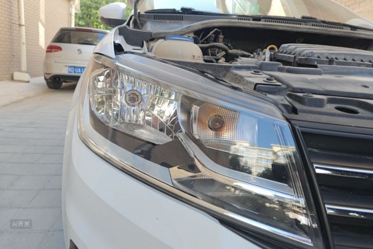 Volkswagen Santana 2018 car image #8