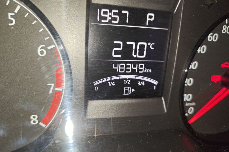 Volkswagen Polo 2017 car image #8