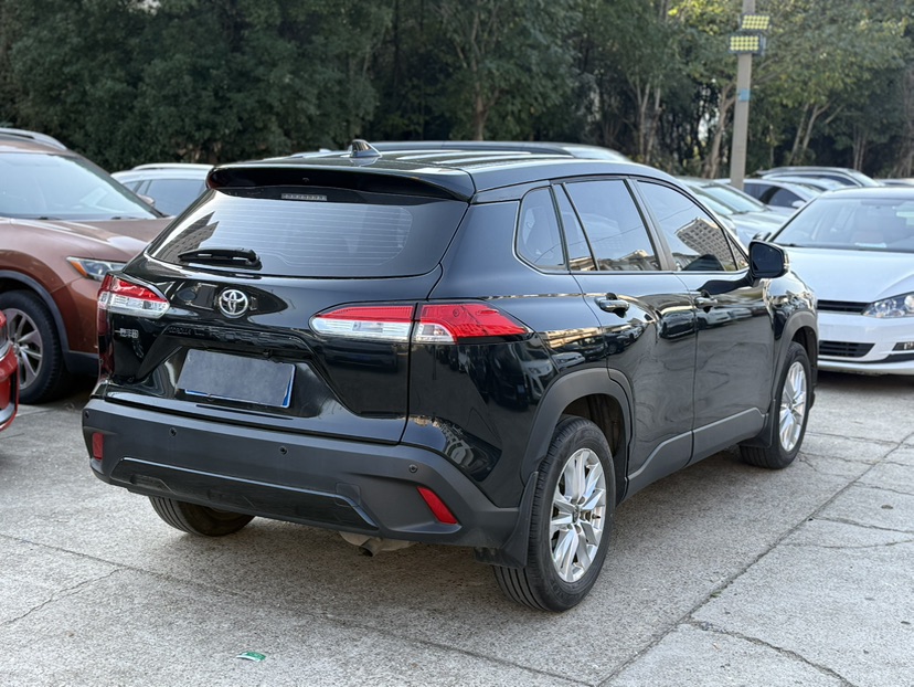 Toyota Corolla Cross 2024 immagine di auto #6