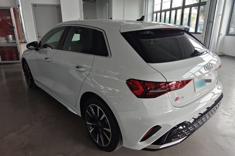 Audi A3 2025 صورة سيارة #5