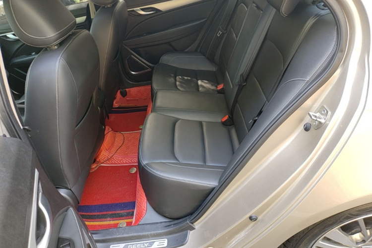GEELY Emgrand 2018 car image #17