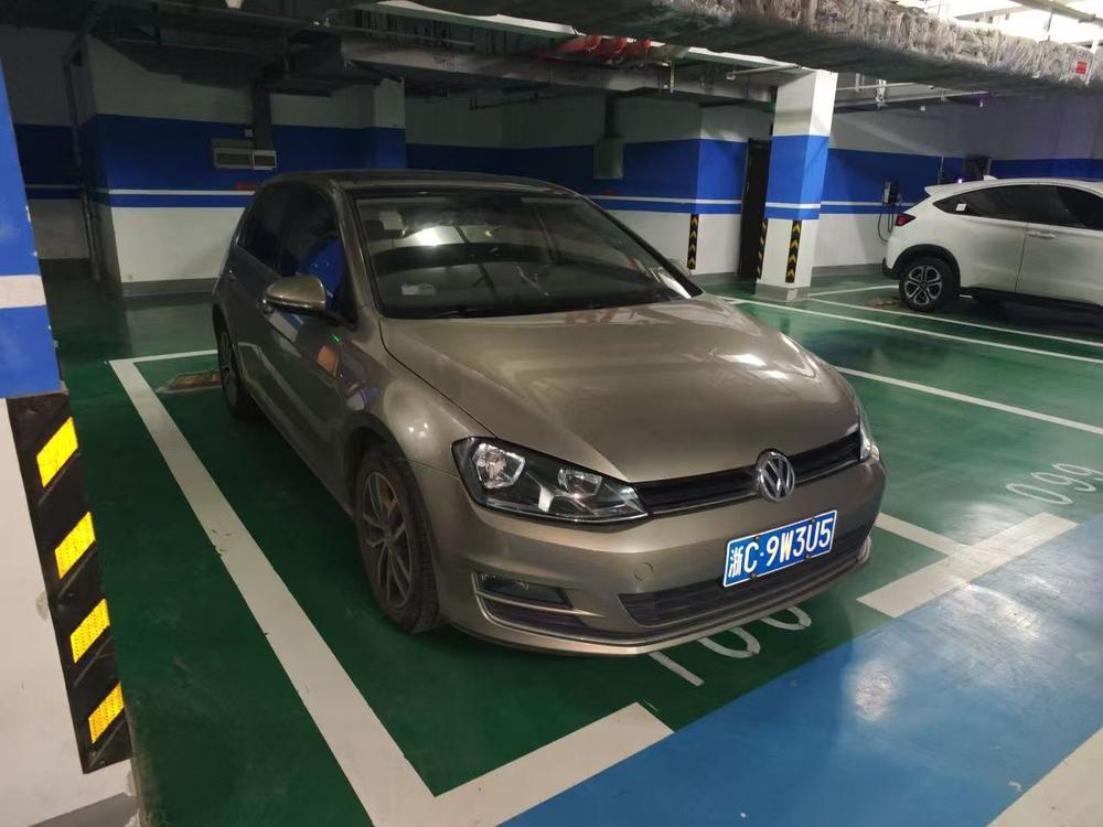 Volkswagen Golf 2016 car image #3