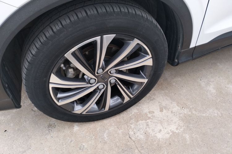 GEELY Coolray 2020 immagine di auto #9