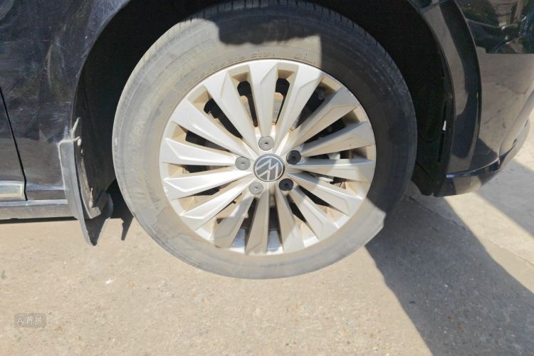 Volkswagen Lavida 2021 car image #9