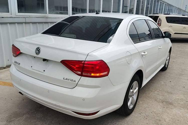 Volkswagen Lavida 2016 car image #7