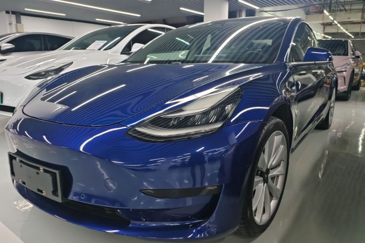 Tesla Model 3 2020 car image #2
