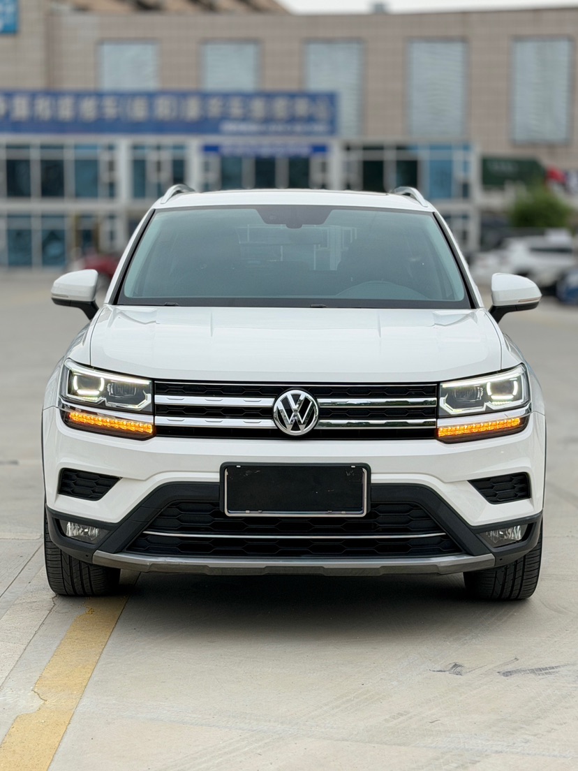 Volkswagen Tharu 2020 car image #2