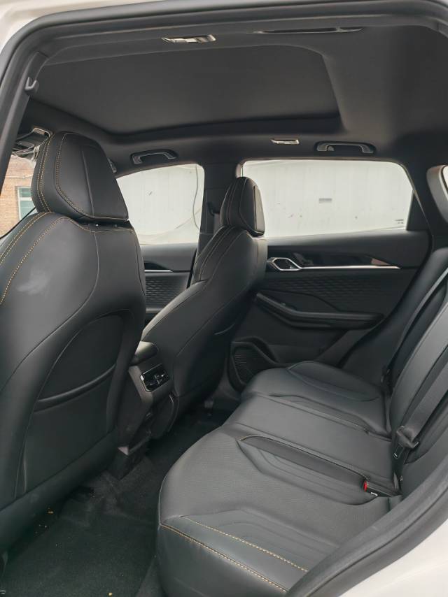 GEELY Coolray 2024 imagen de coche #6