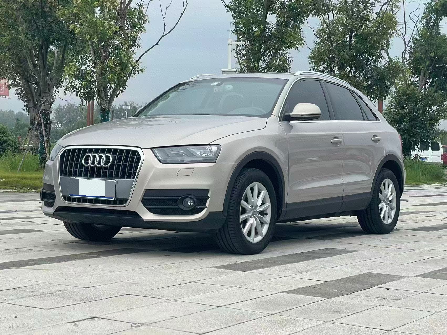 Audi Q3 2015 Audi Q3 2015 car image