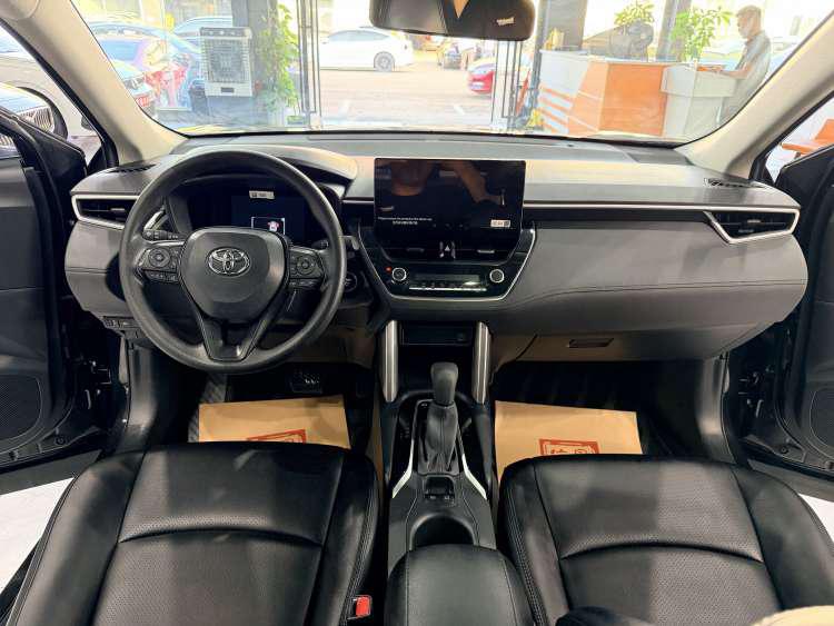 Toyota Corolla Cross 2024 car image #9