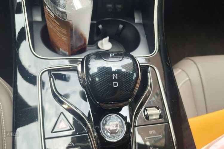 BYD Han 2022 car image #16