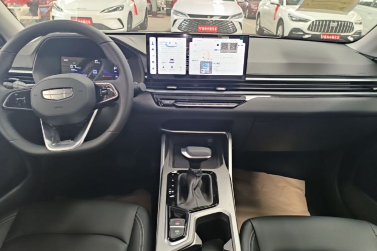 GEELY Emgrand 2026 car image #13