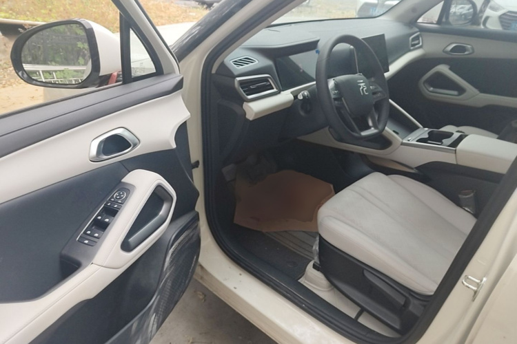BYD YuanUP 2026 #16 BYD YuanUP 2026 car image #16