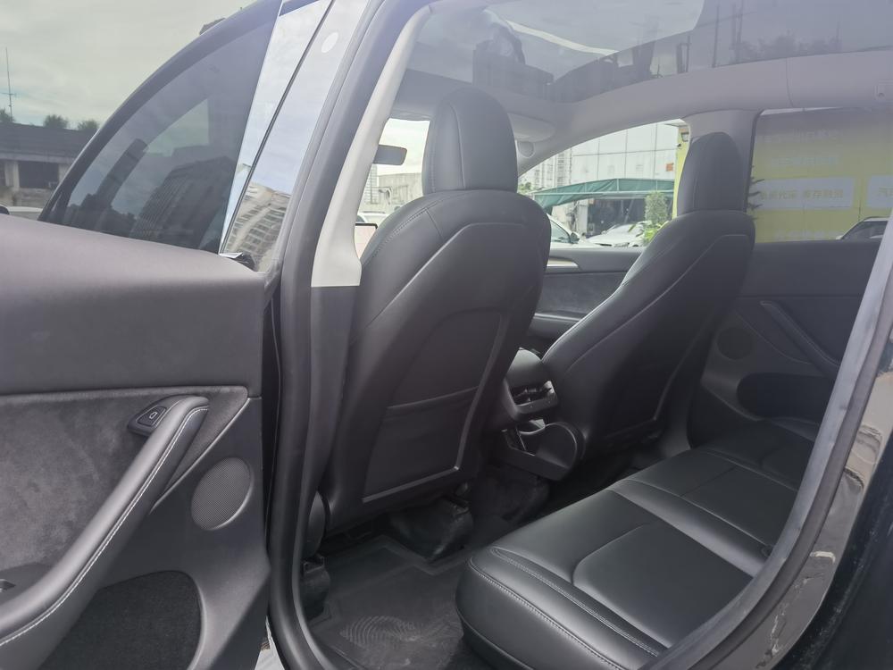 Tesla Model Y 2021 #10 Tesla Model Y 2021 car image #10